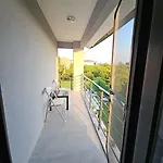 Royal Garden Villa *